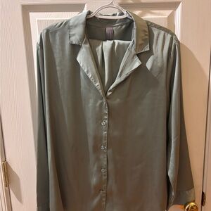 Auden Sage Green Women’s Pajama set Size M